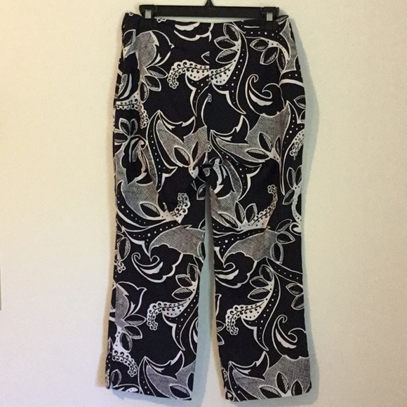 GAP Navy/White Pedal Pushers - Picture 2 of 2